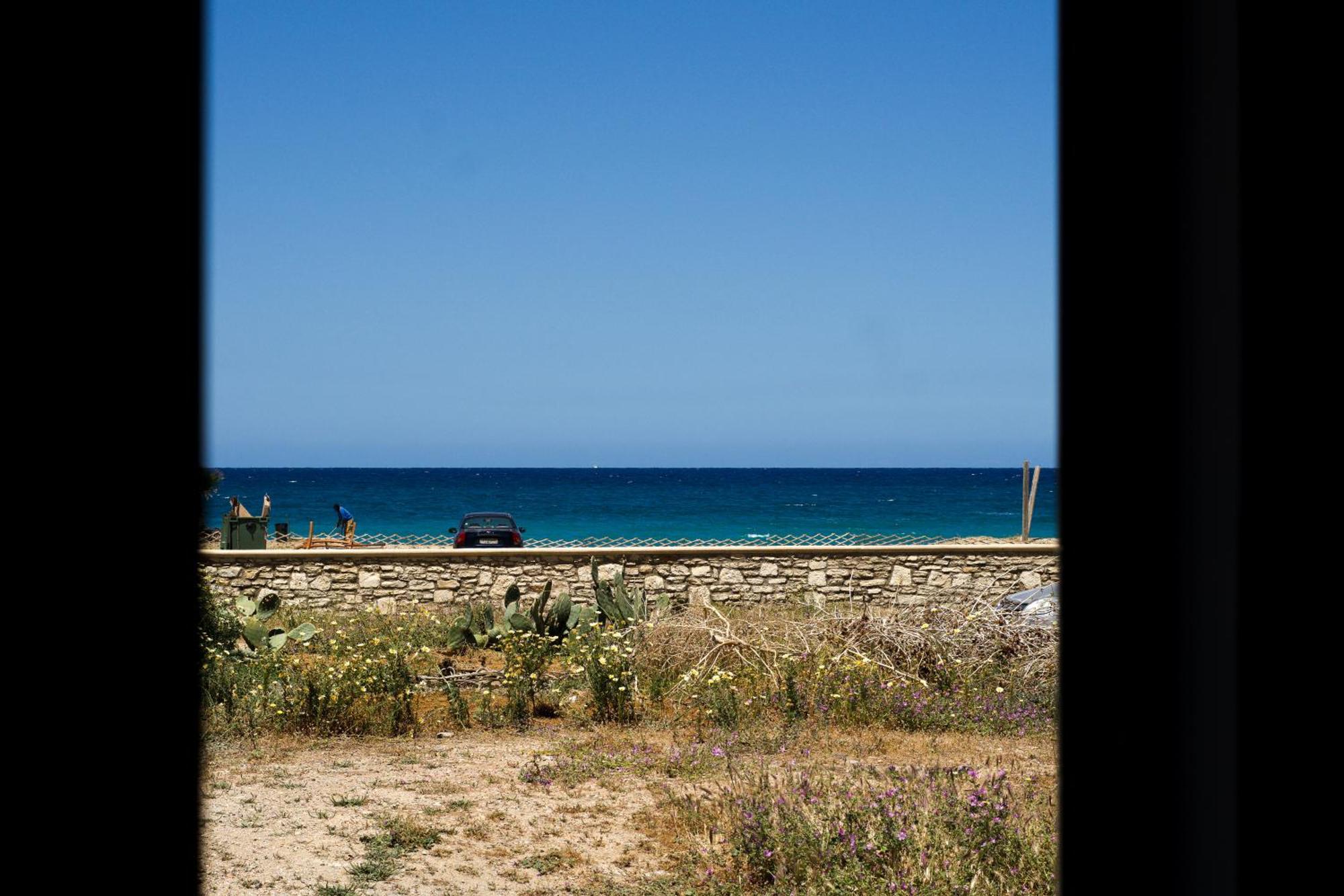 Blue Sea Apartment Adelianos Kampos Exterior photo